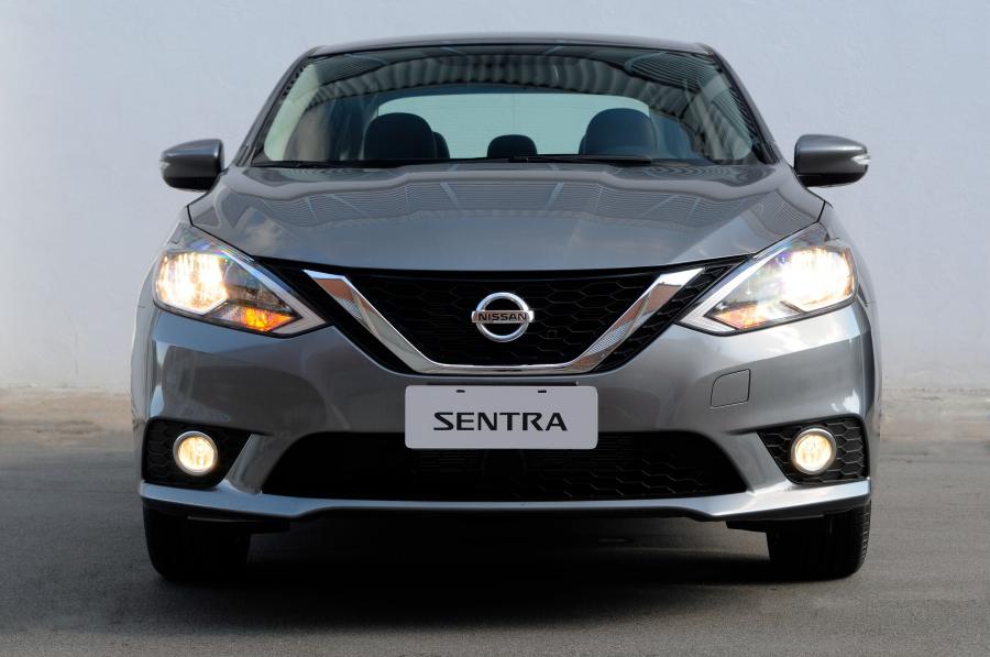  Nissan Sentra 2016 года  (BR) (фото 17 из 30)